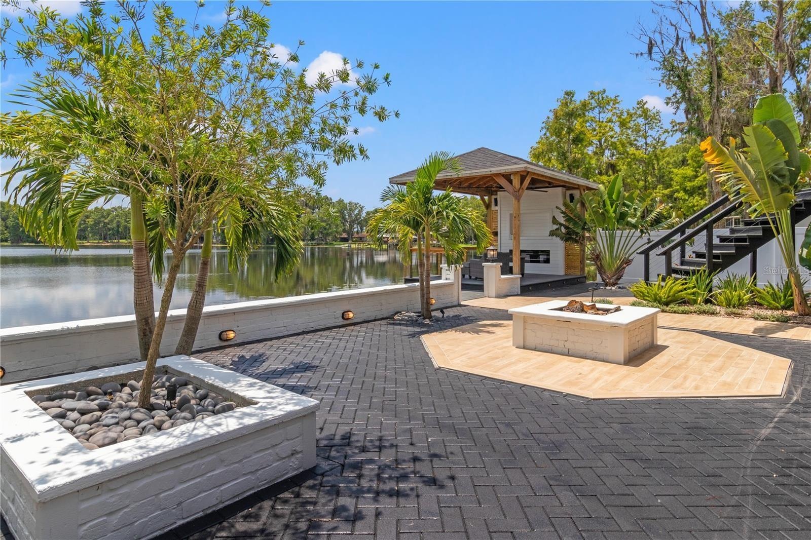 Fire pit