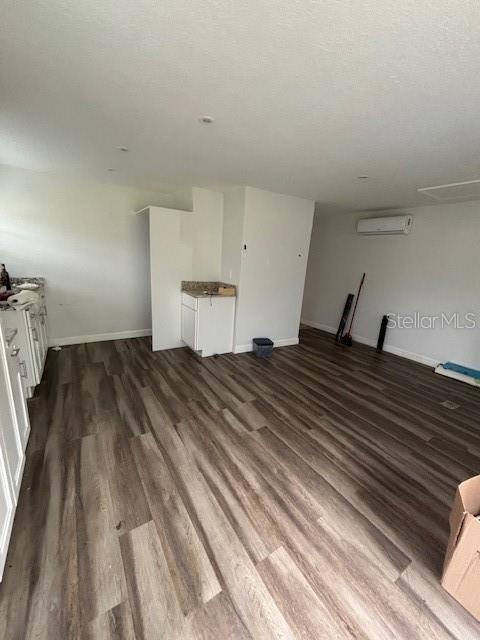 ADU/Seperate In-Law Suite- Living Room