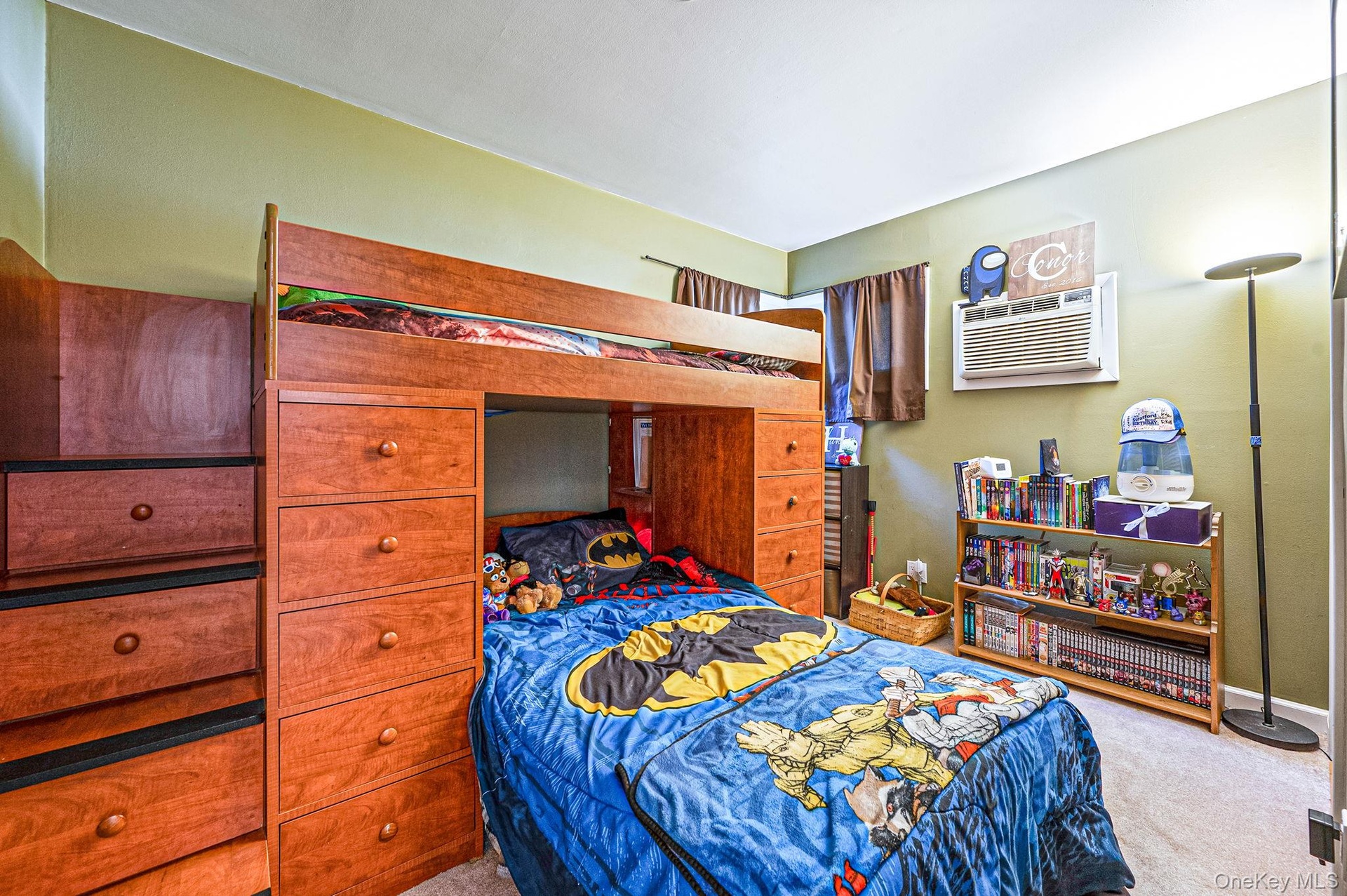 Second bedroom