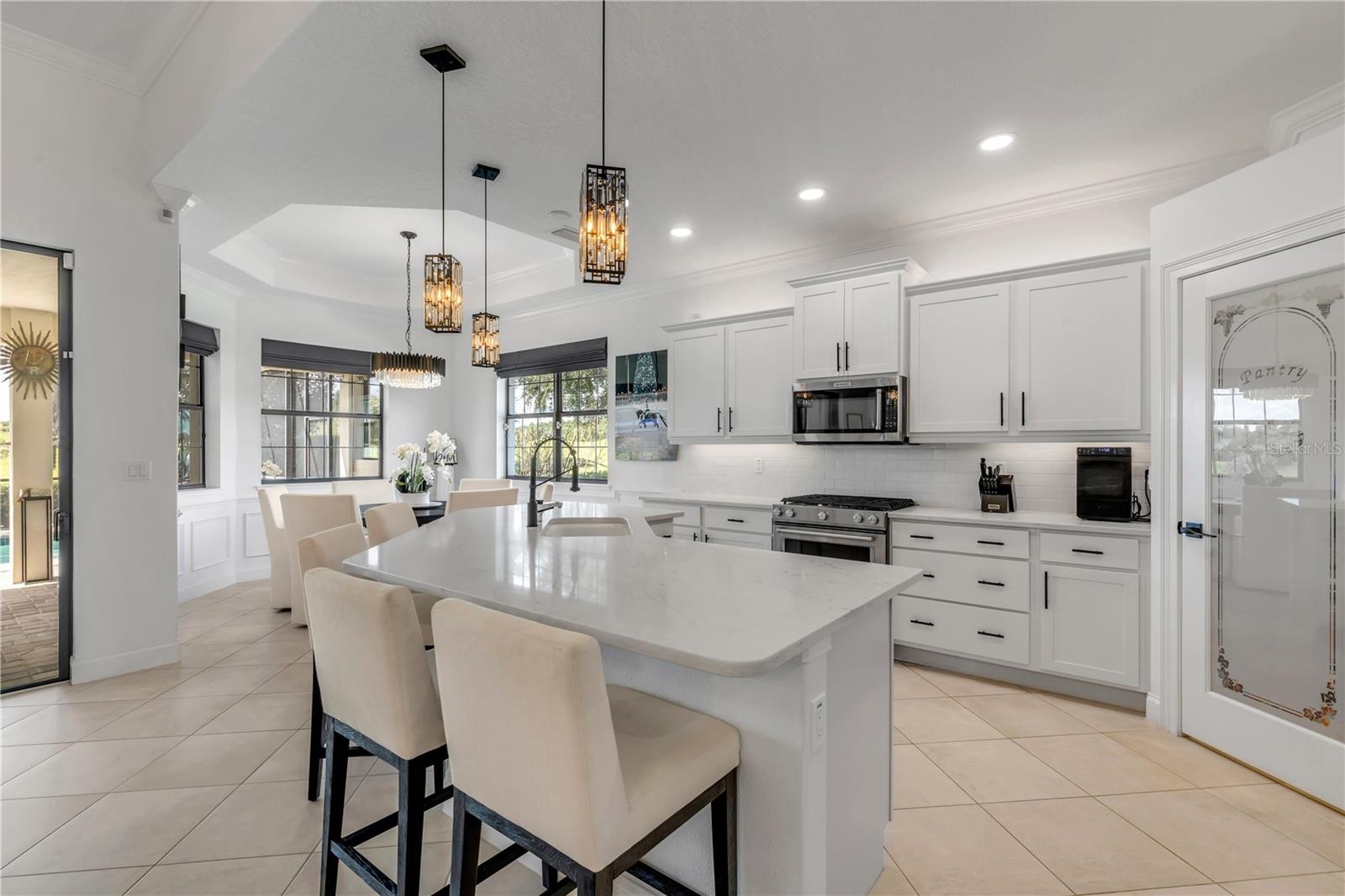 Center island with breakfast bar.