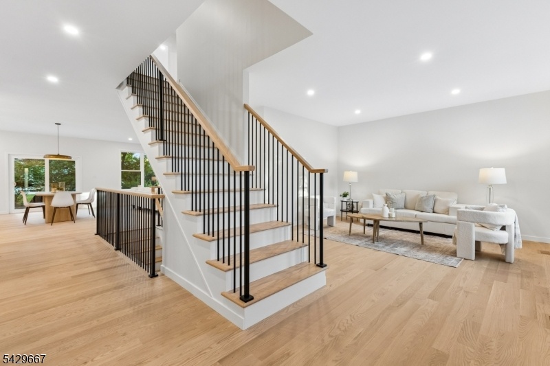 Foyer -- Open Floor Plan