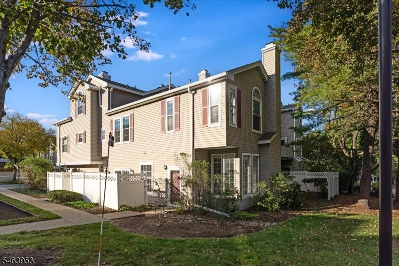 31 Witherspoon Ct