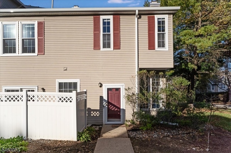 31 Witherspoon Ct