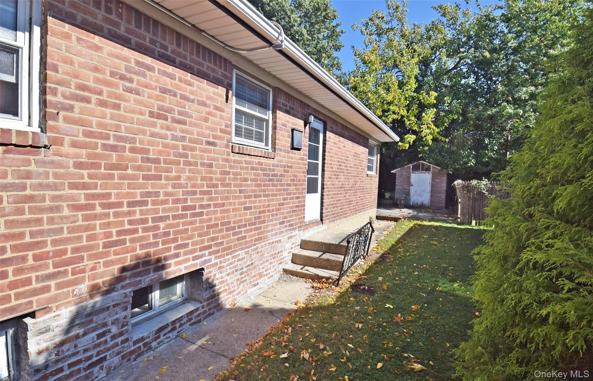 Side View House