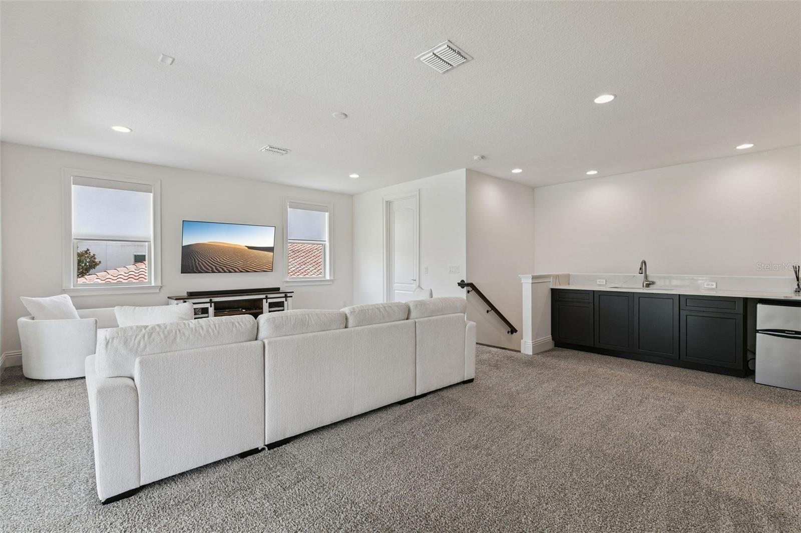Upstairs Bonus Room with balcony access