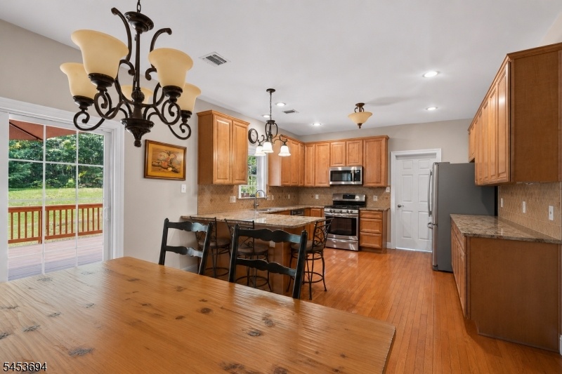 Dining/ Kitchen