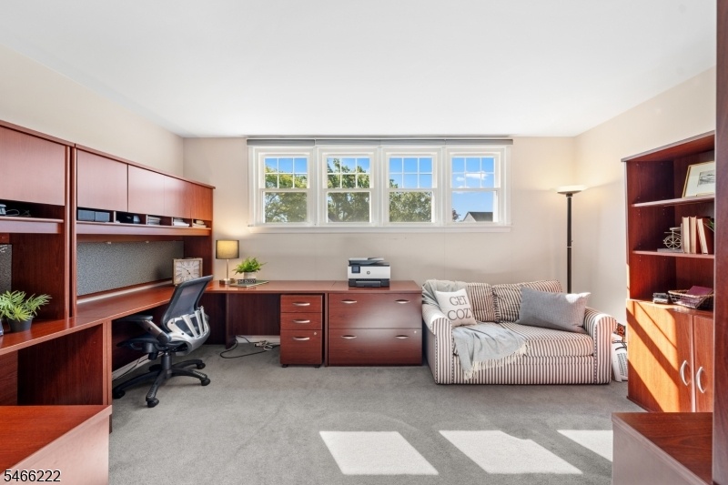 SITTING ROOM/STUDY
