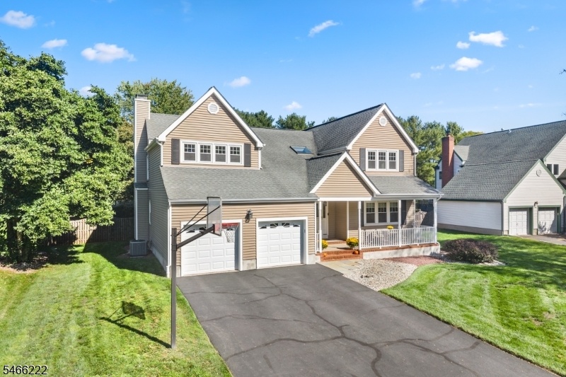 2 CAR GARAGE