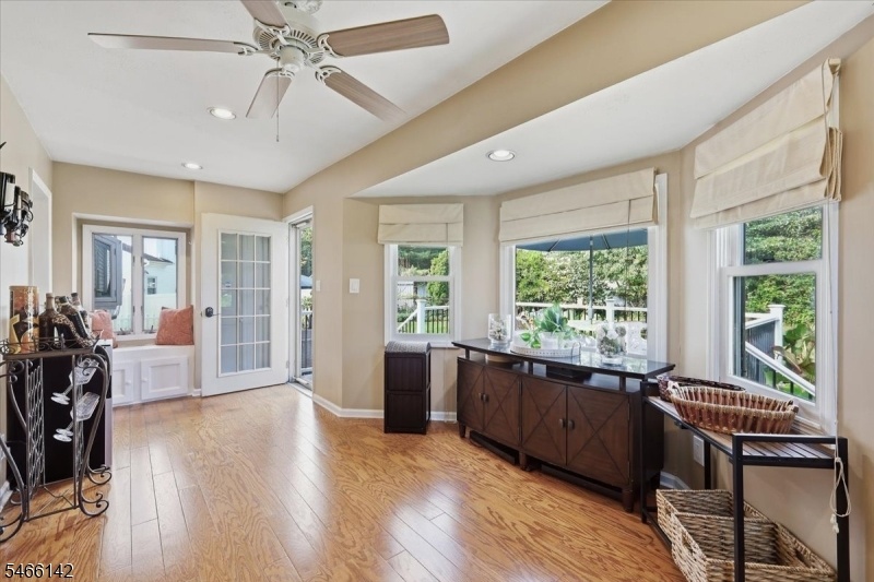 Dining Room Alt View