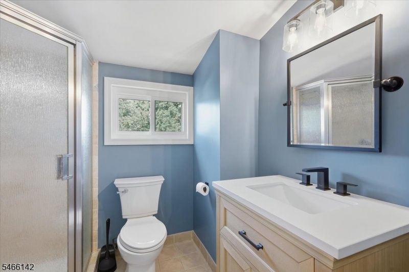Second Floor Full Bath