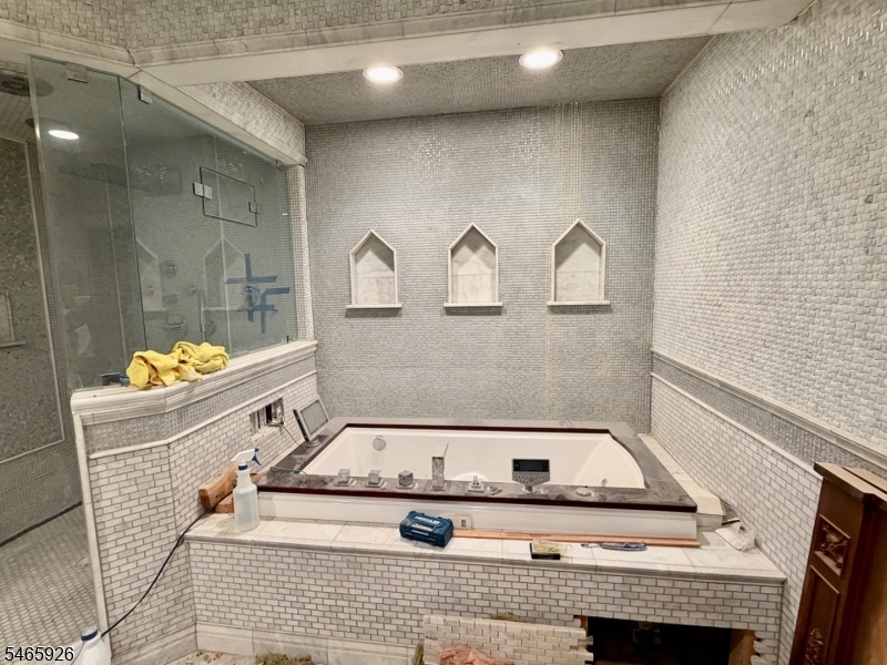 Primary bath alternate view