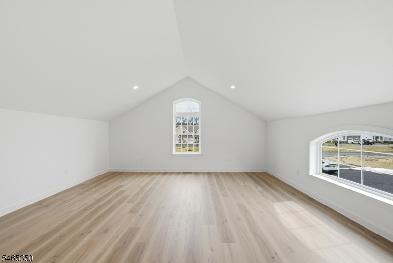 bonus room finished