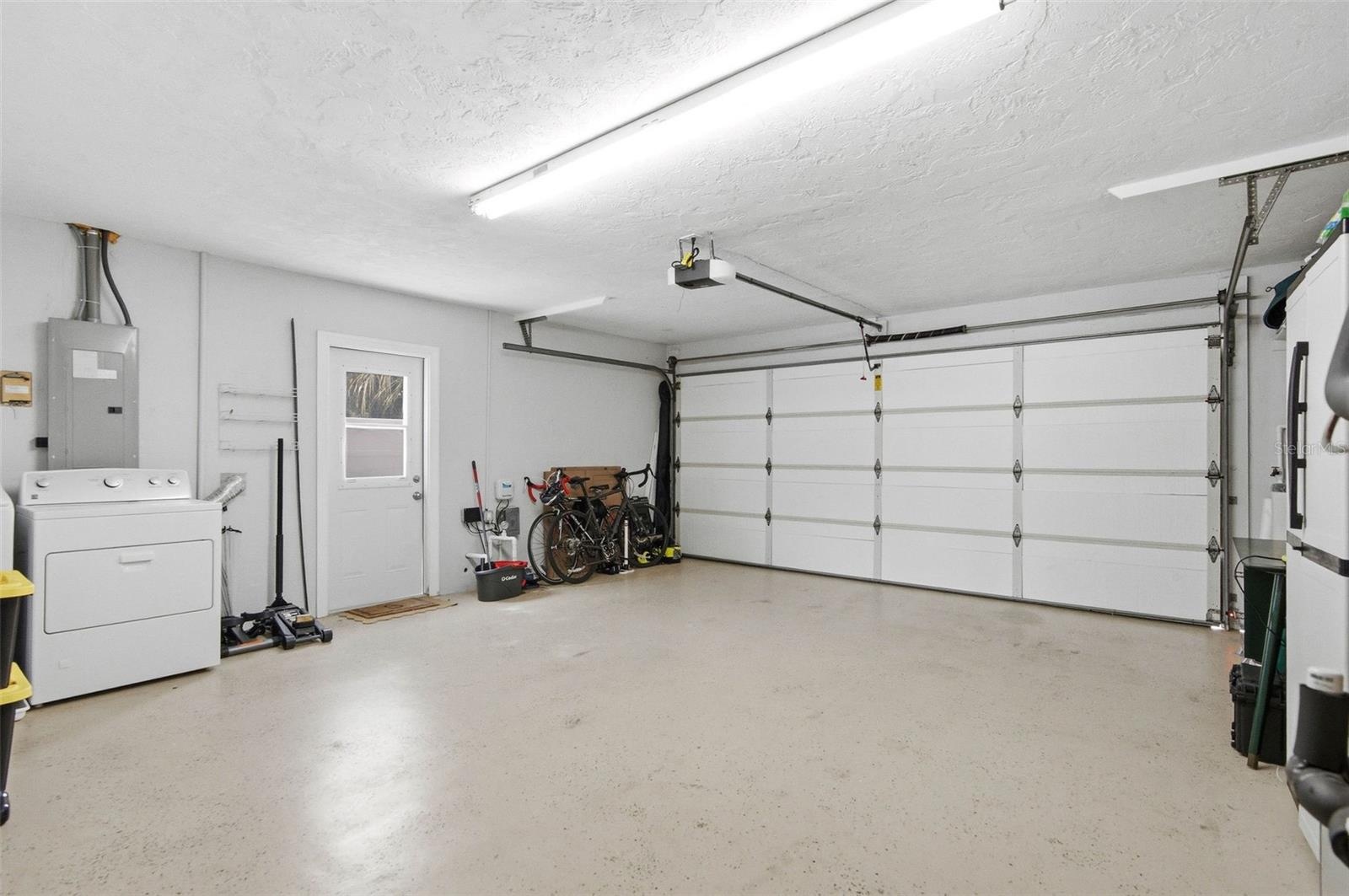2 Car Garage
