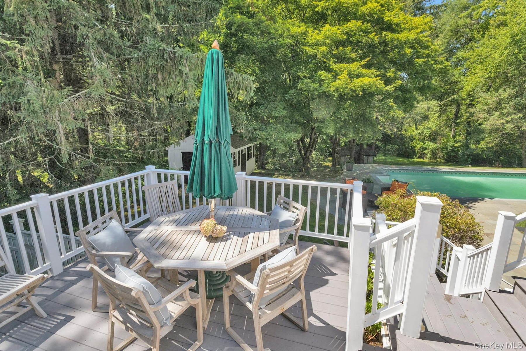 Deck off of kicthen