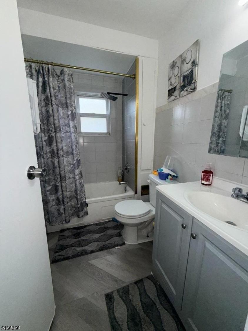 Image of listing