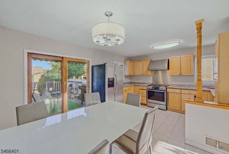 Dinning / Kitchen