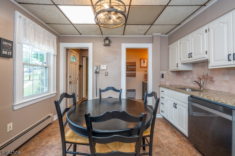 Eat in Kitchen