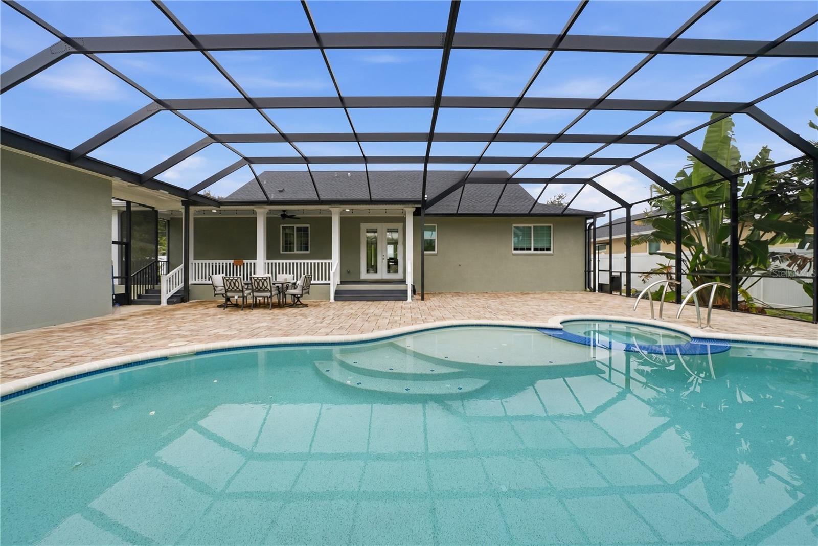 Salt water pool