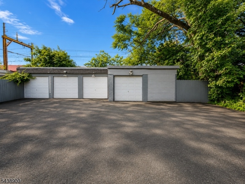garage