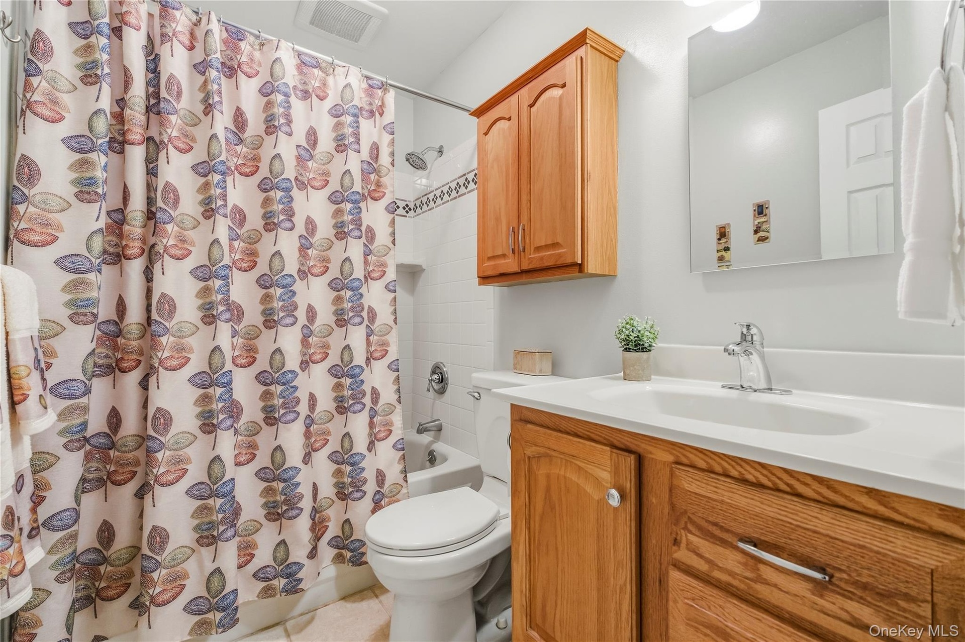 Full Bath - 2nd Level