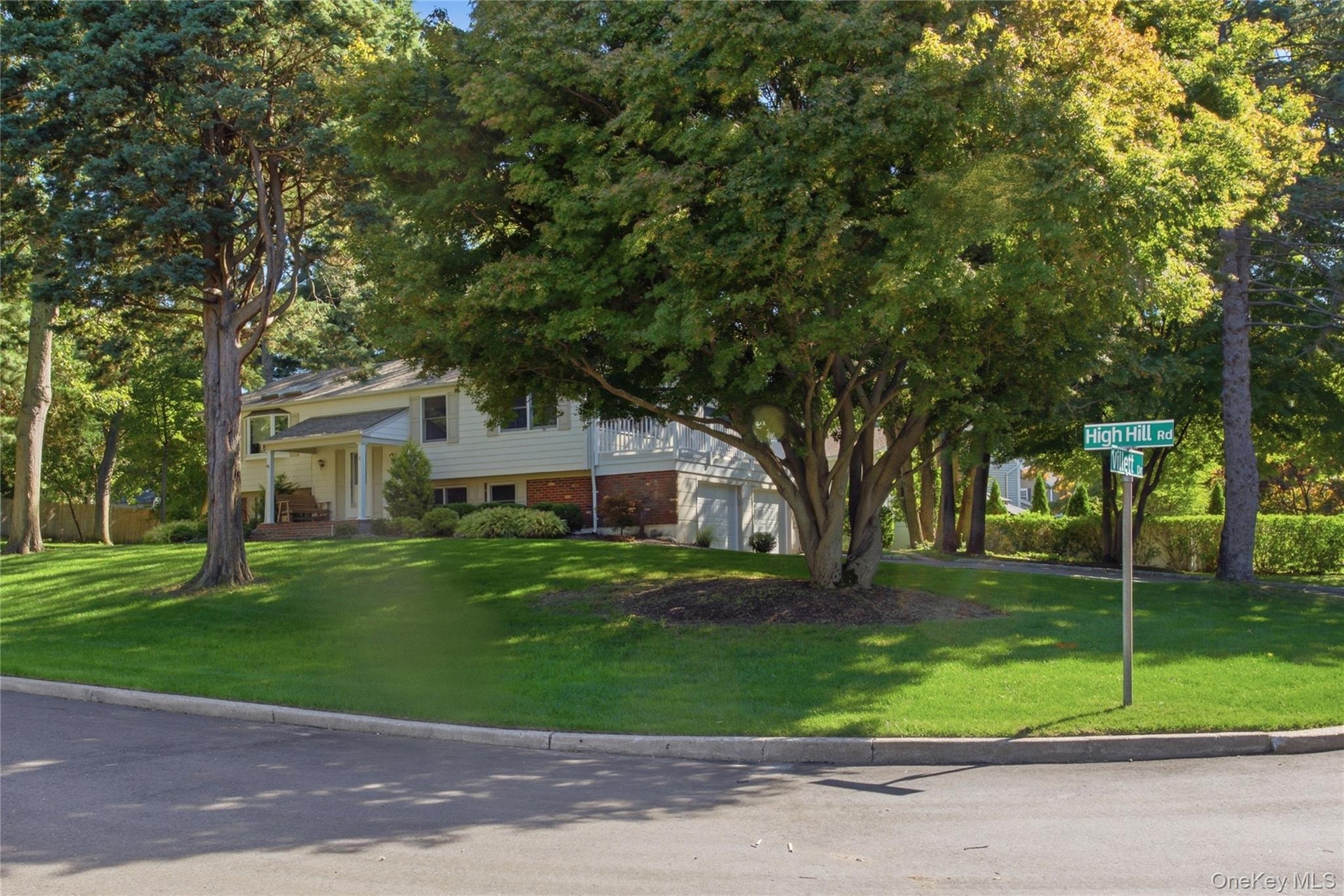 Corner View With Garage