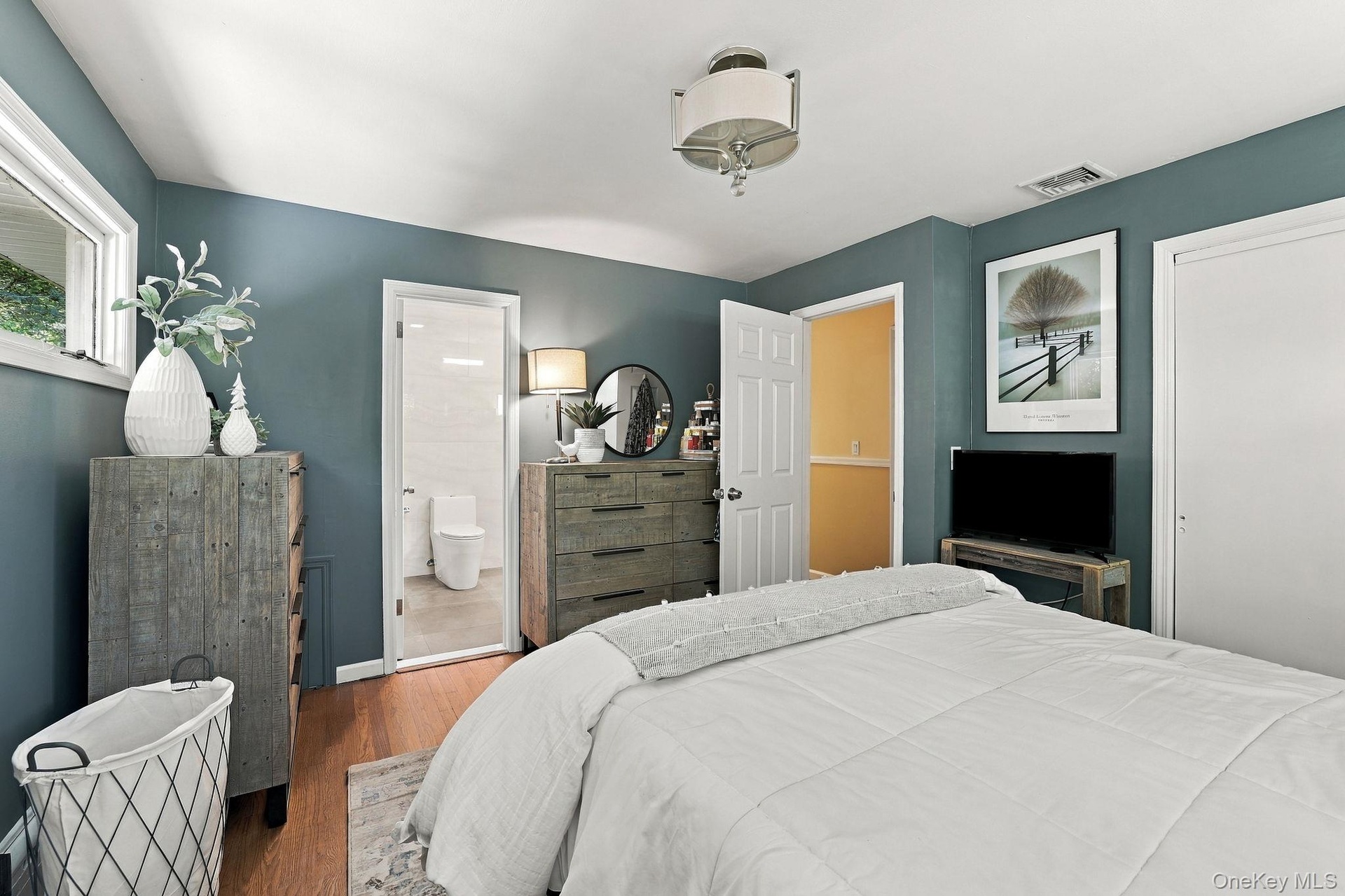 Primary Bedroom Showing Dual Entry to Bathroom