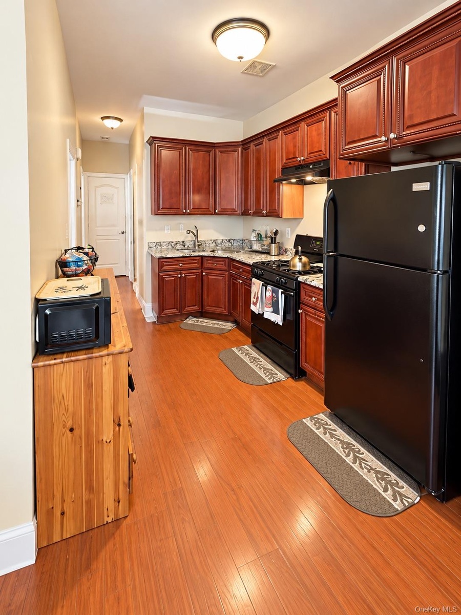 2nd floor Unit