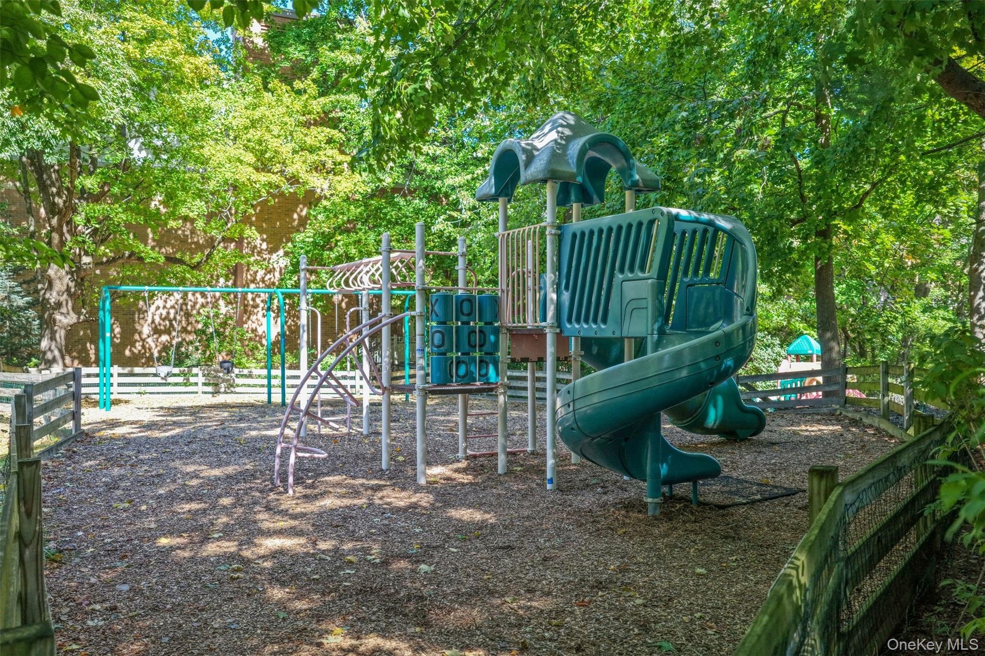 Another amenity: Children's Playground.