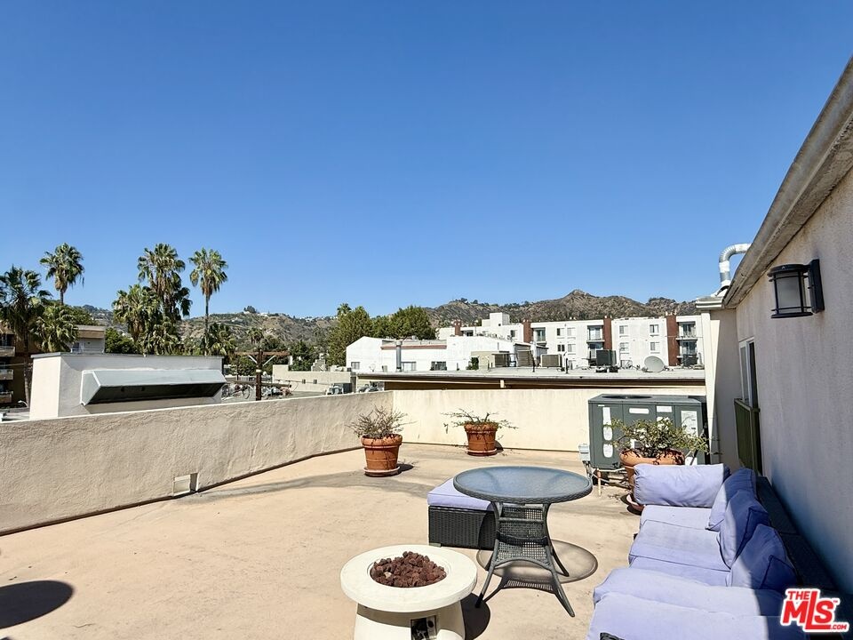 Roof Deck