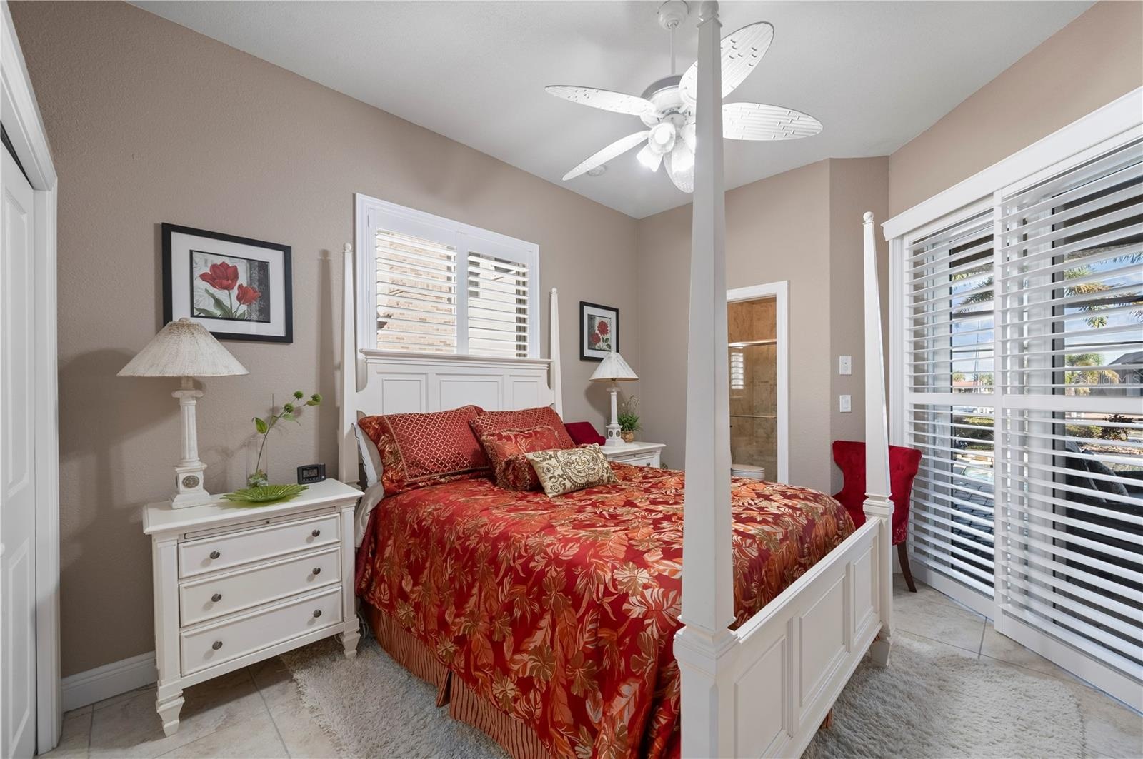 Guest Bedroom En-Suite