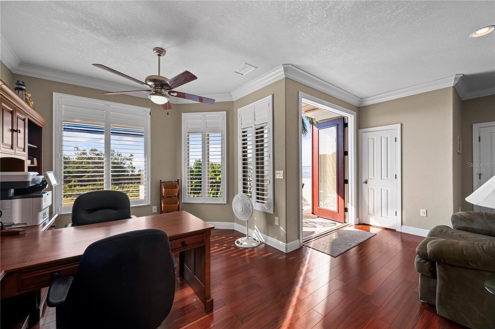 Upstairs BONUS Space with Half Bath and Lanai