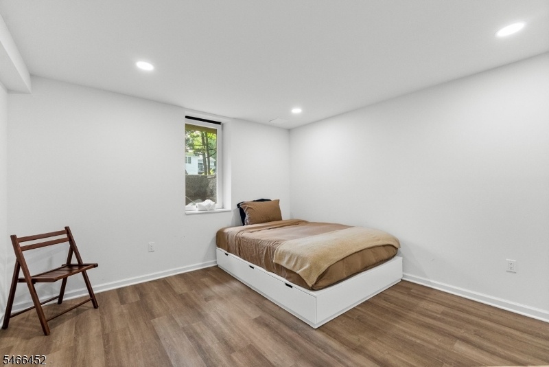 bed 5
