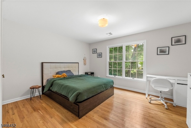 bed 4