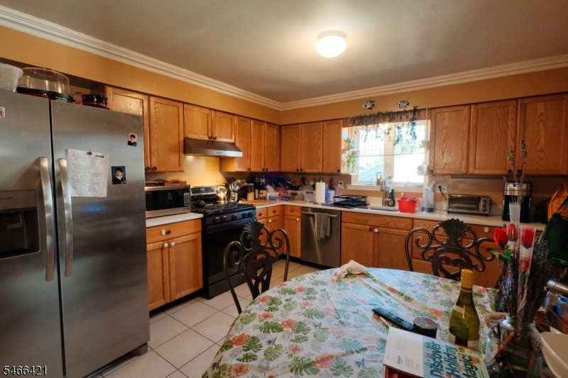 1st floor kitchen