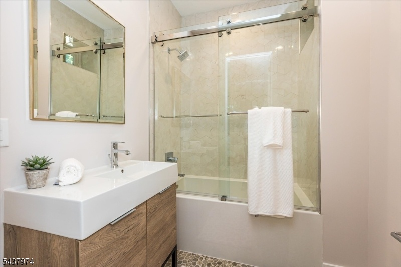 Ensuite Bath