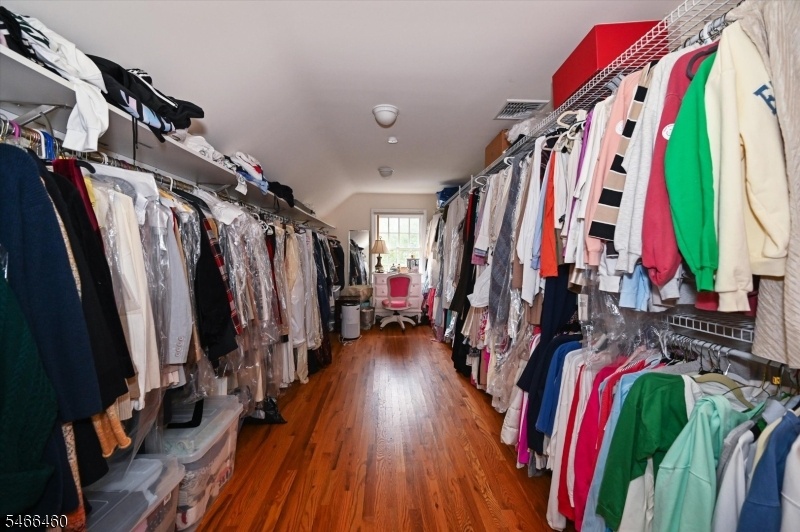 1 of 2 Walk in Closets