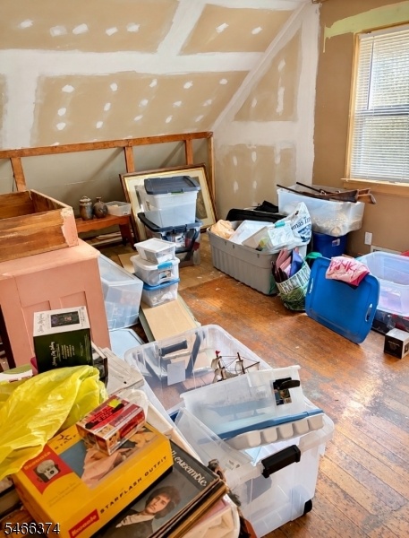 2nd floor bedroom (potential)