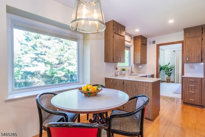 Breakfast nook