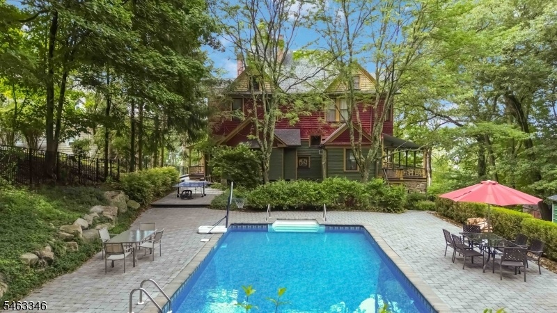 Inground Pool & Patio