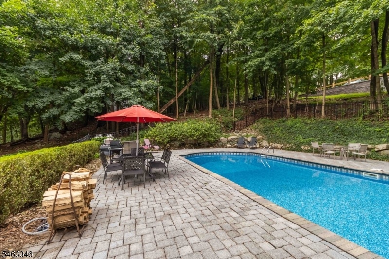 Lots or Room & Privacy