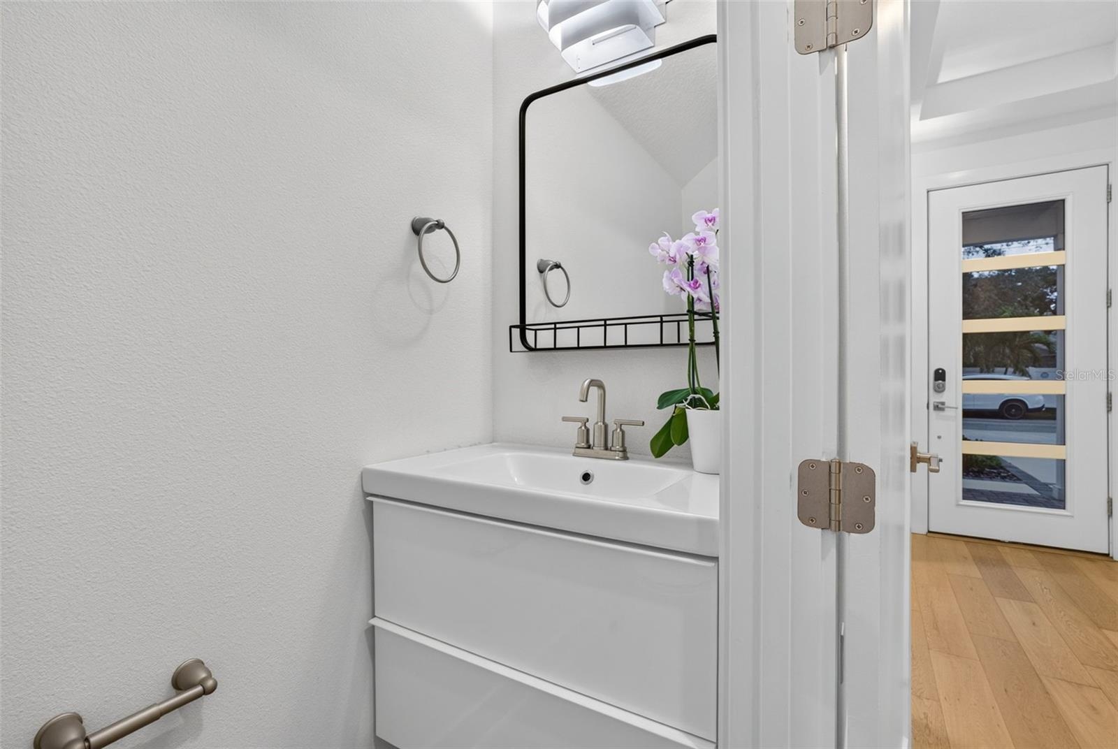 1st Floor 1/2 Bath