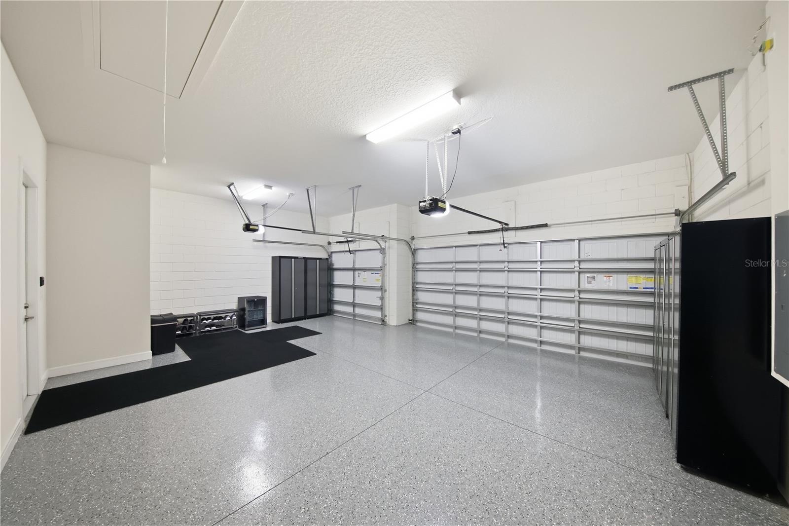 3 Car Garage