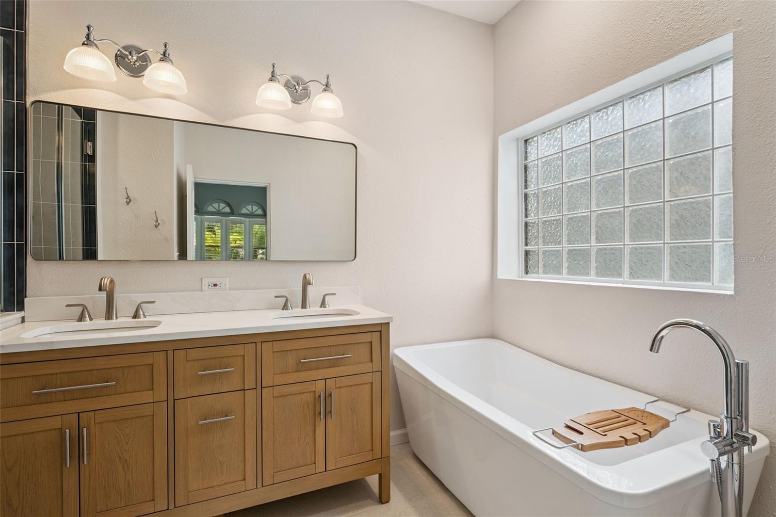 Primary En Suite Bathroom
