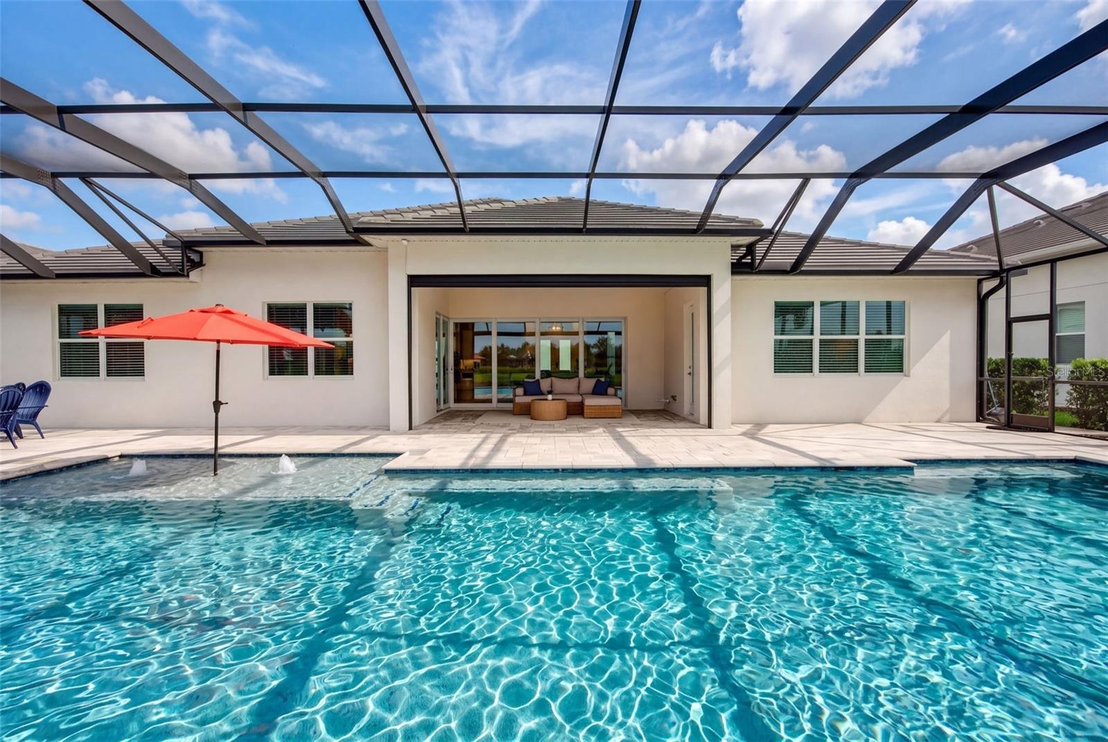 Expansive Lounging Pool