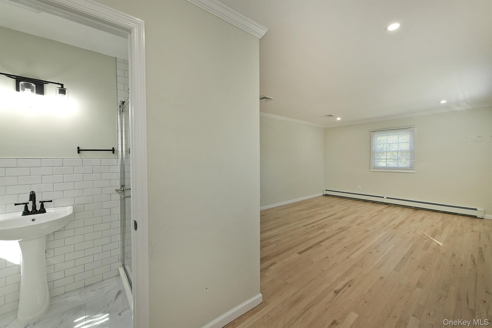Primary En Suite Bath