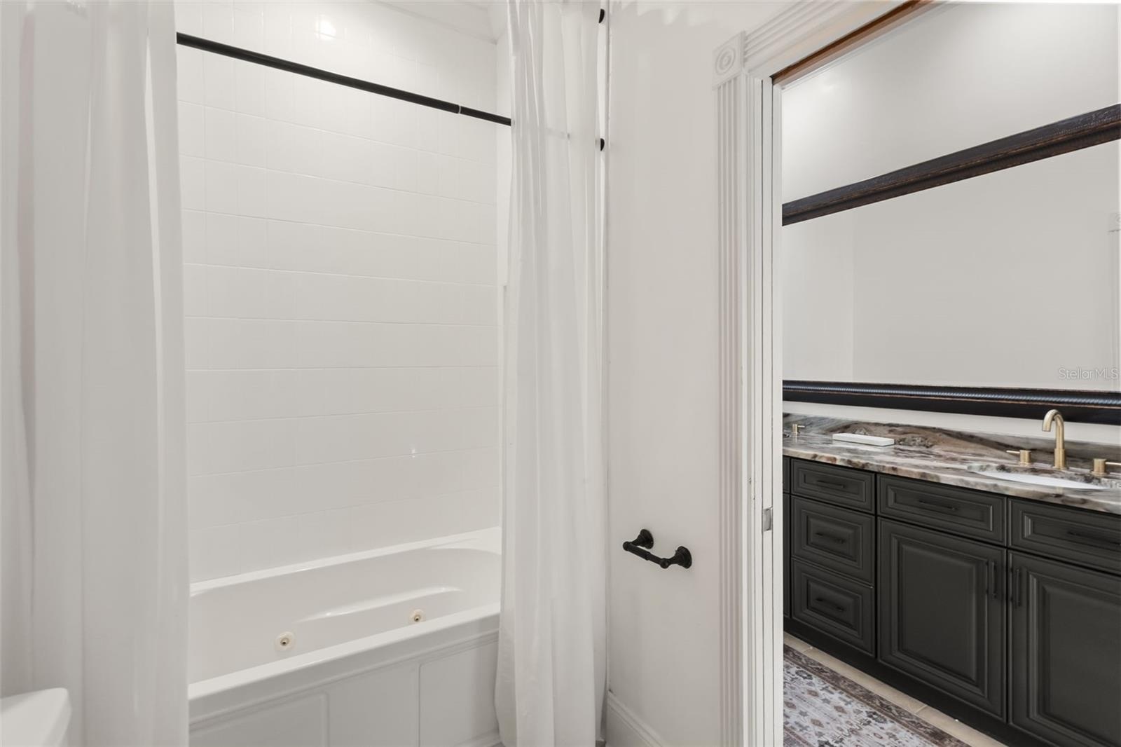 Upstairs Hall Bathroom