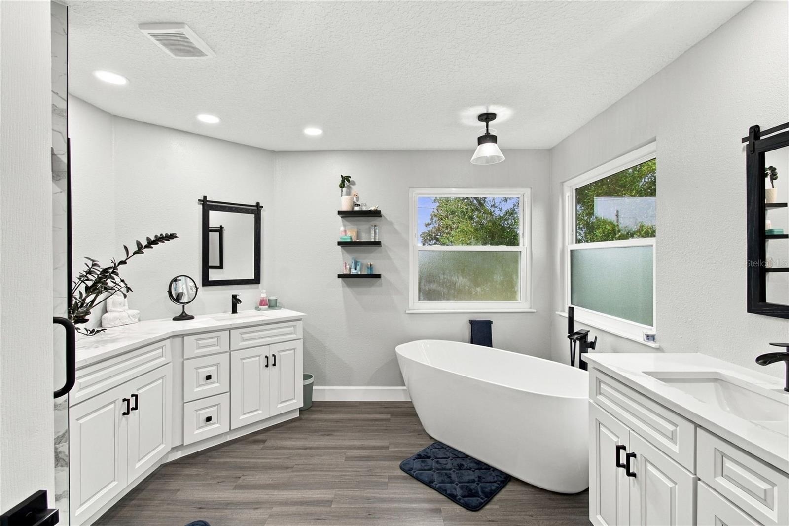 En suite bath