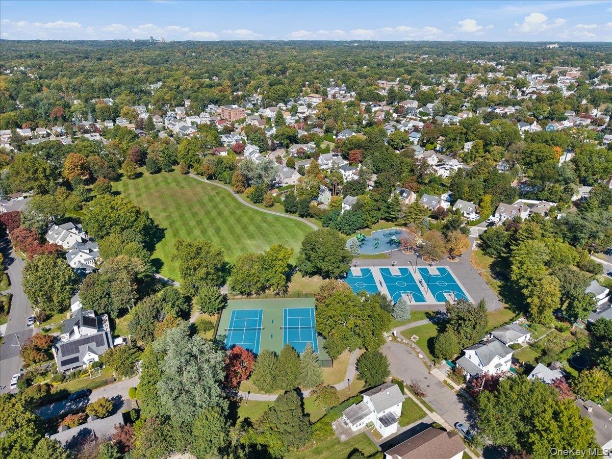 Florence Park | Tennis, Basketball, Playground, Track and more just around the corner