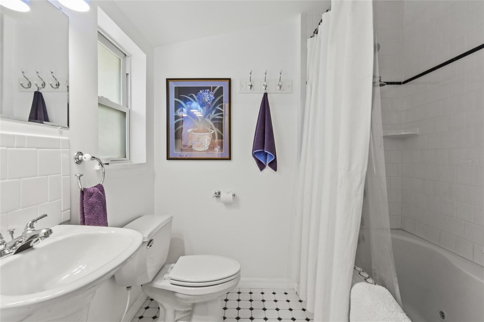 2nd Bathroom