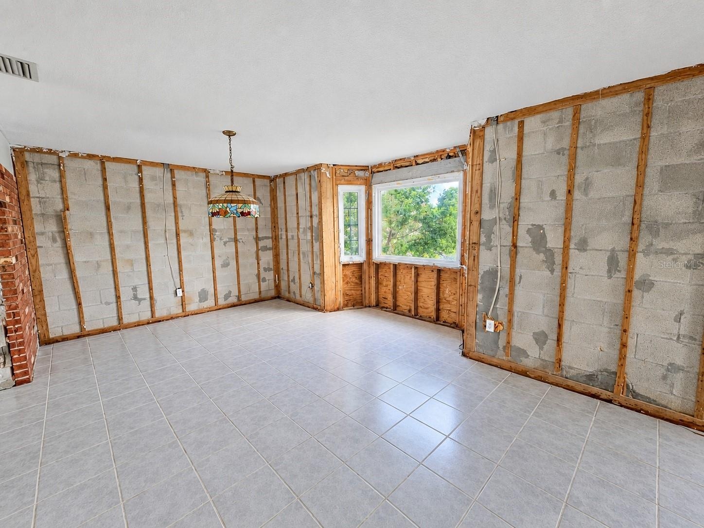 Dining Room / Kitchen